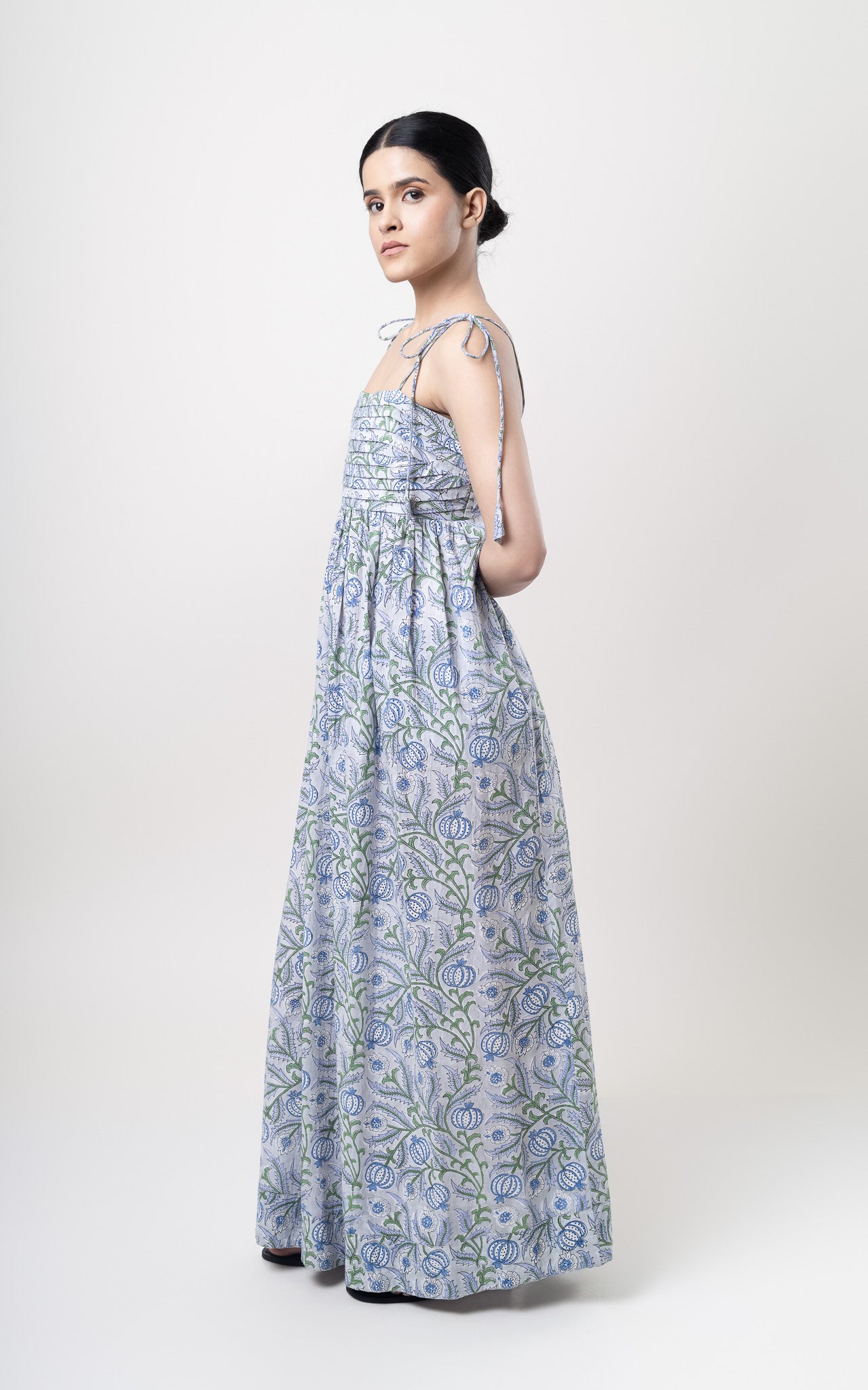 Dandelion Tie-up Maxi Dress