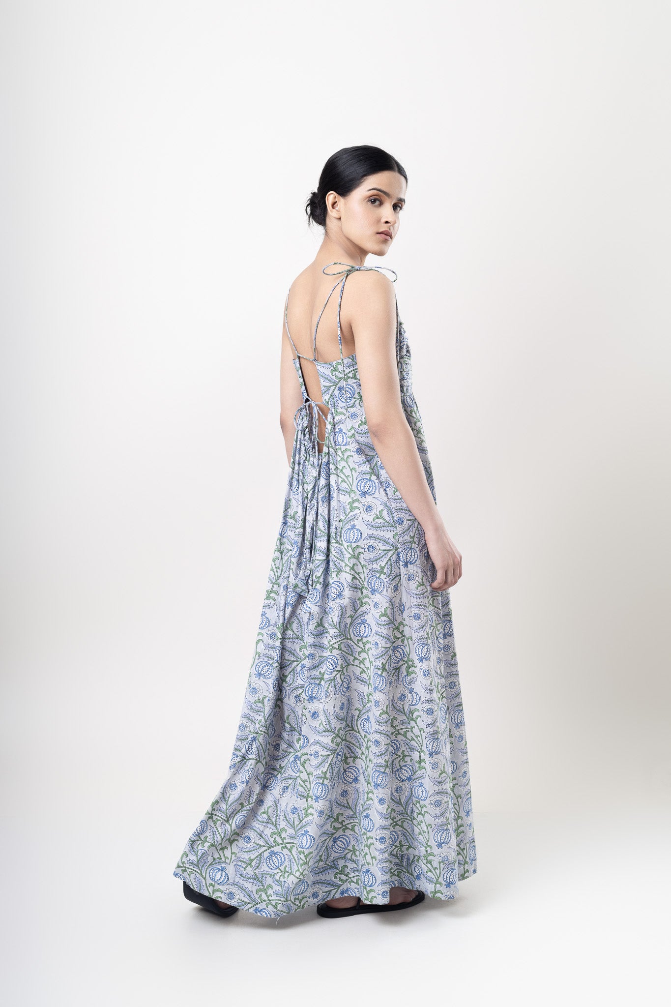 Dandelion Tie-up Maxi Dress