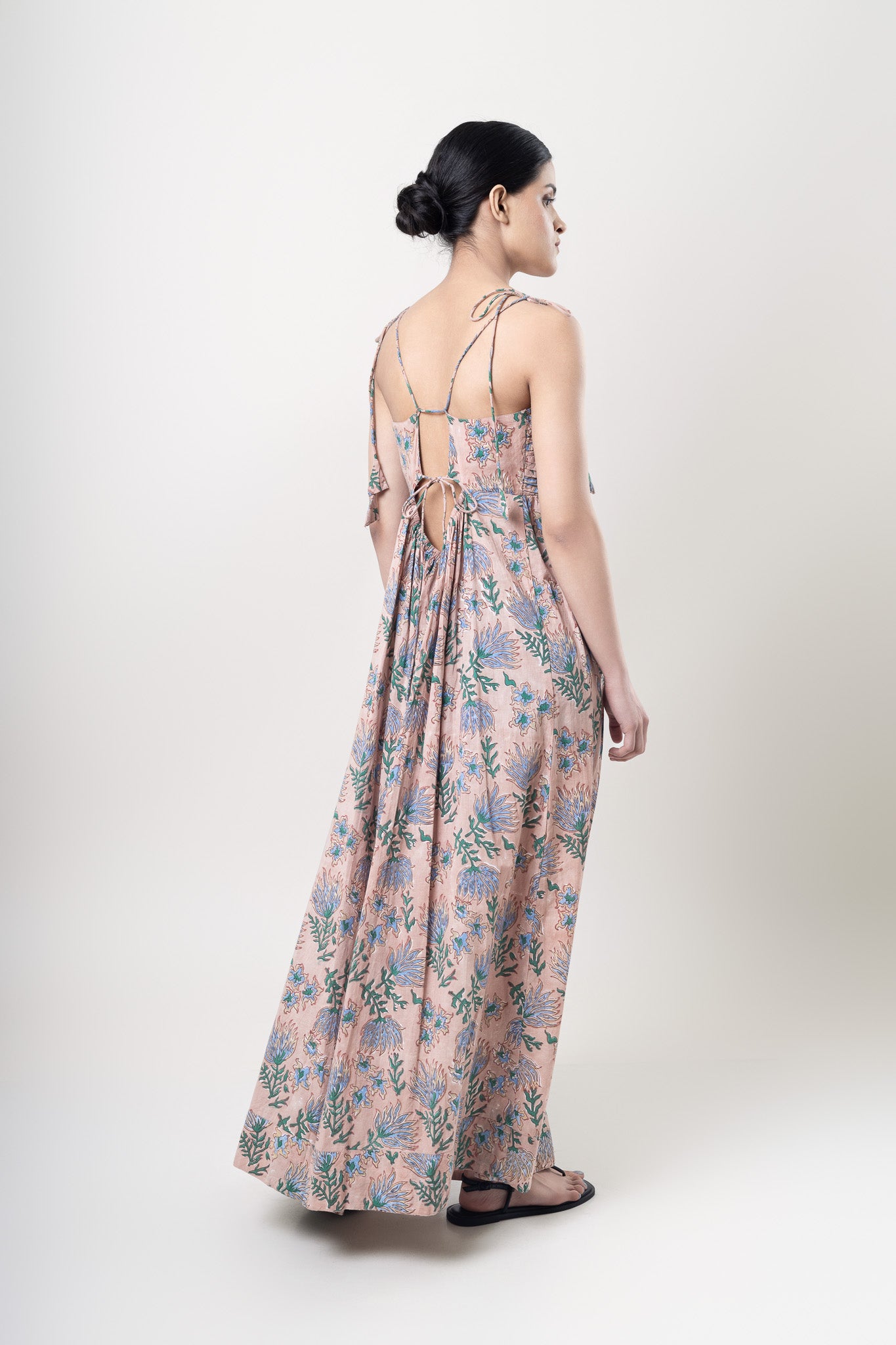 Sugarbush Tie-up Maxi Dress